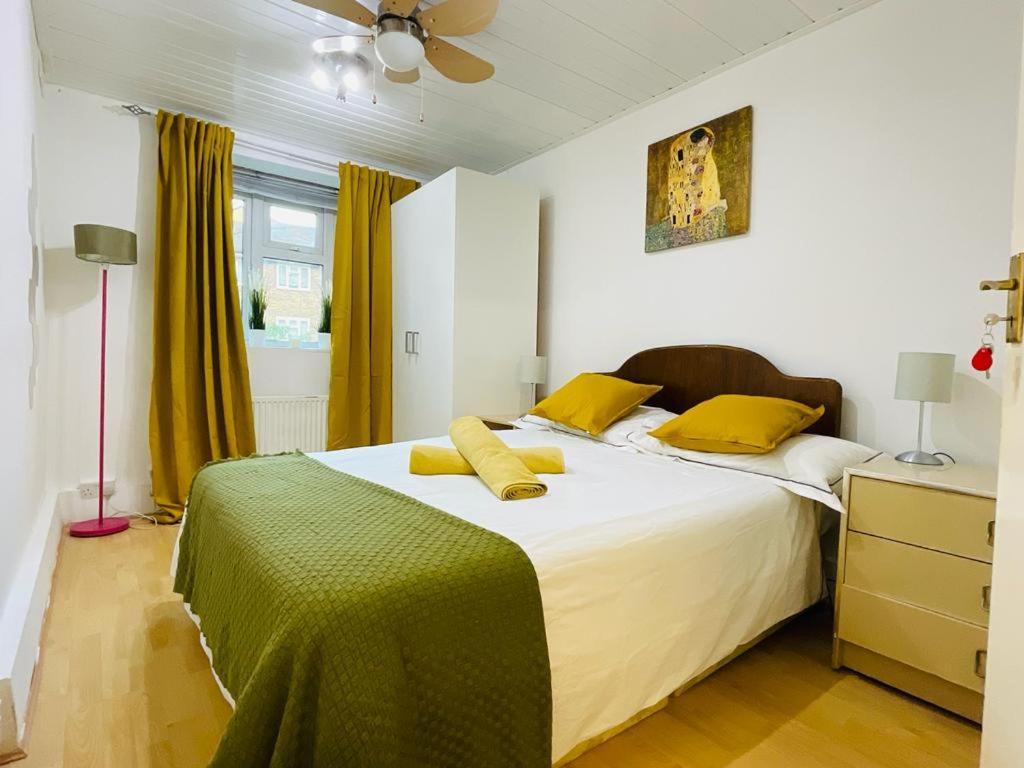Cosy Flat Close To East Finchley Station London Exterior photo
